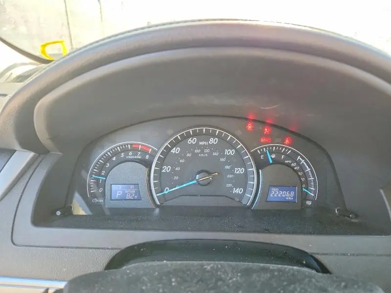 2012 TOYOTA CAMRY LE  