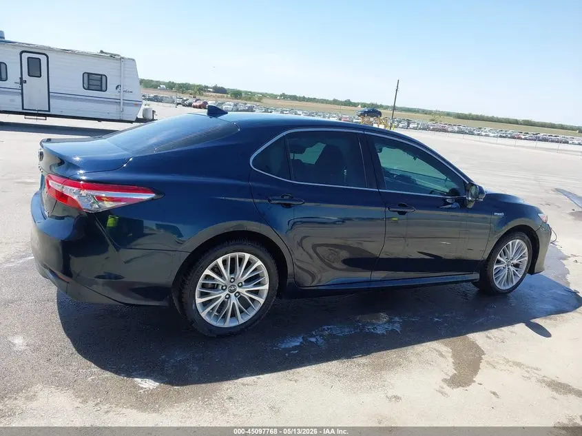 2019 TOYOTA CAMRY HYBRID XLE