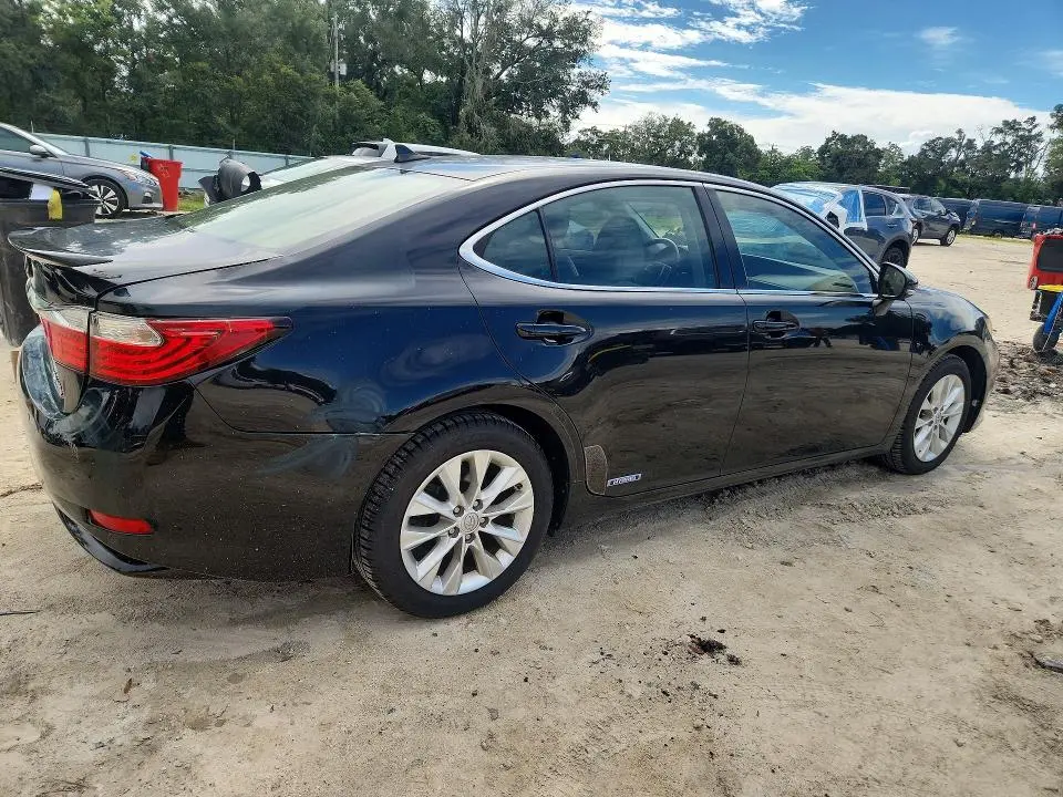 2013 LEXUS ES 300H  