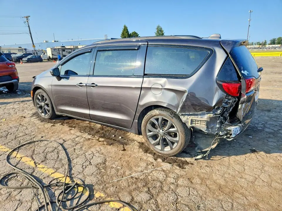 2019 CHRYSLER PACIFICA LIMITED  