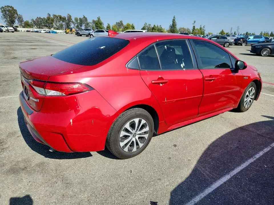 2021 TOYOTA COROLLA LE  