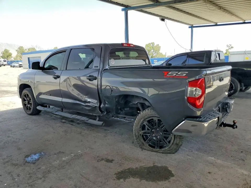 2019 TOYOTA TUNDRA CREWMAX SR5  