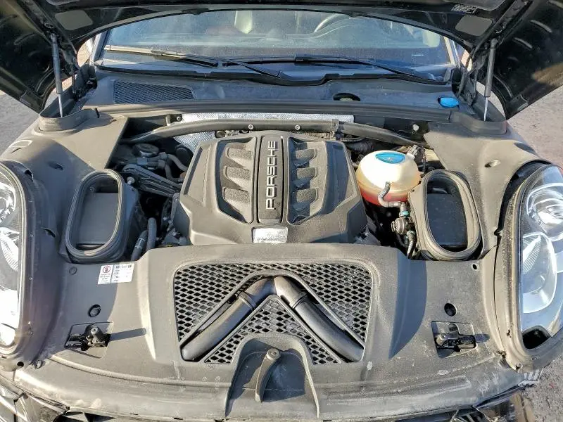 2017 PORSCHE MACAN S  