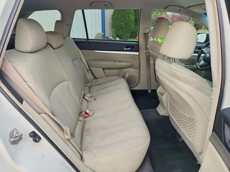 2010 SUBARU OUTBACK 2.5I PREMIUM  
