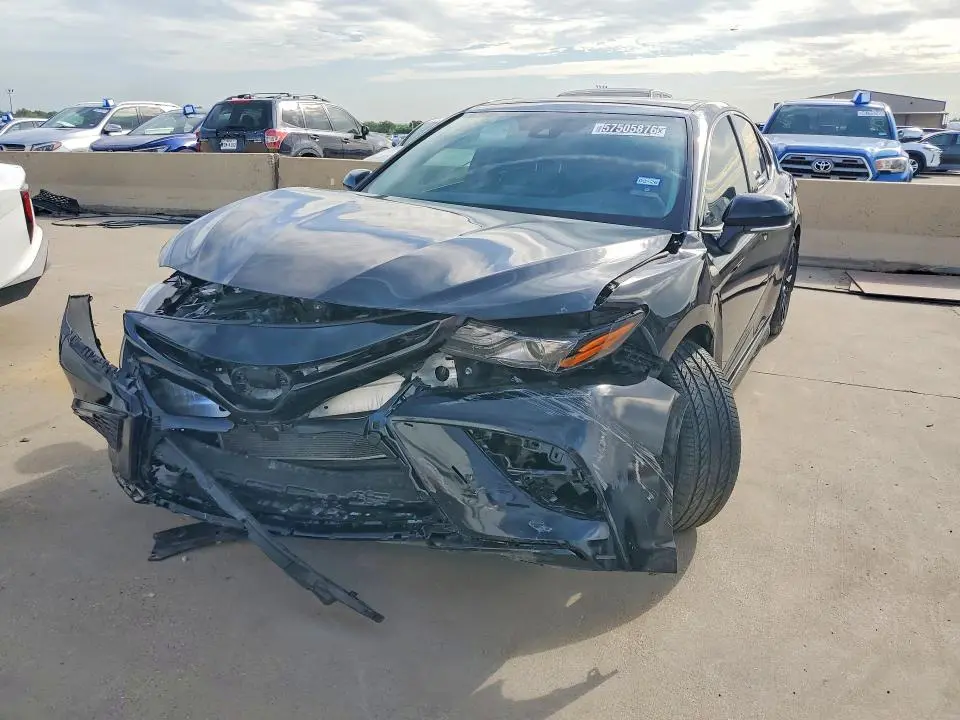 2024 TOYOTA CAMRY XSE  