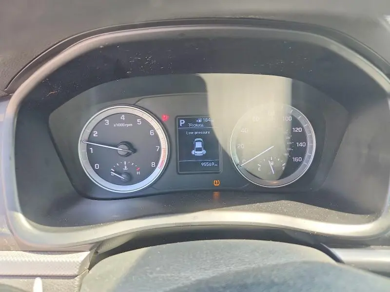 2018 HYUNDAI SONATA SE  