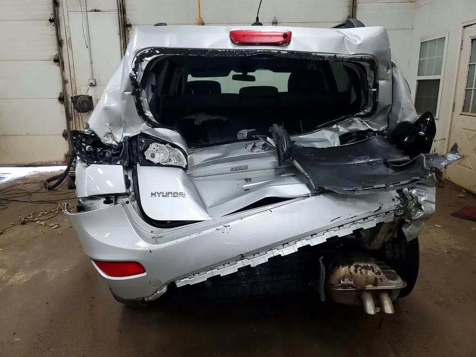 2011 HYUNDAI SANTA FE GLS  