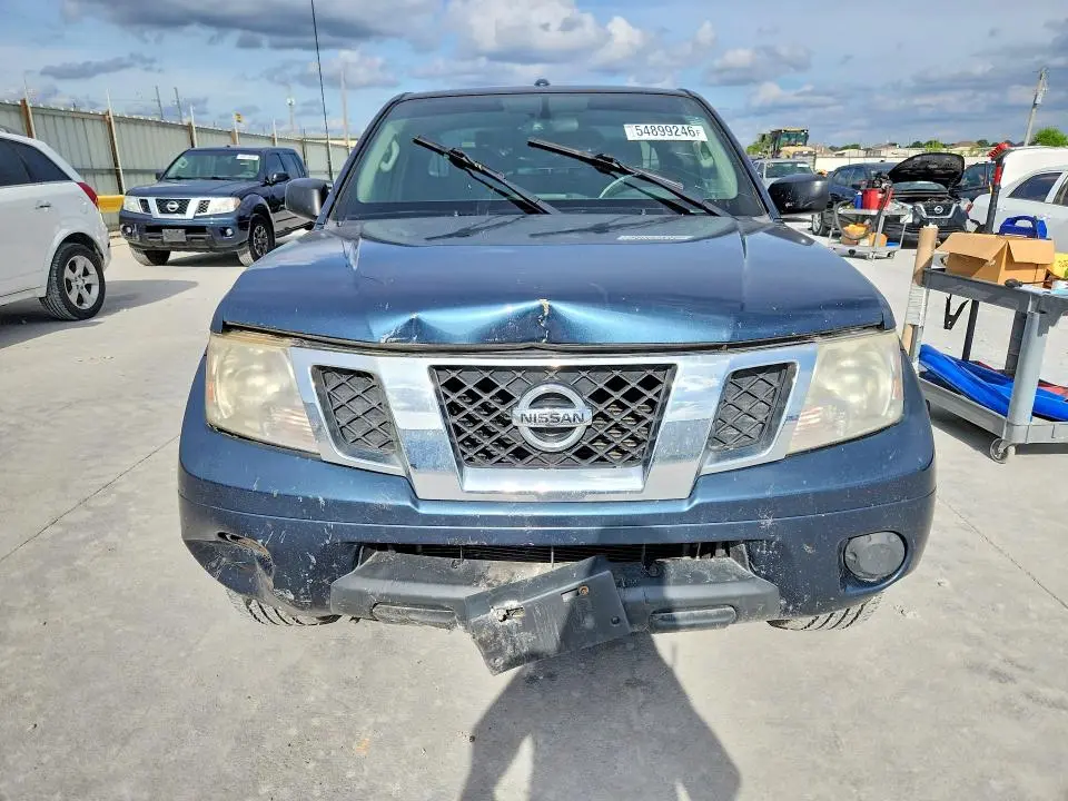 2013 NISSAN FRONTIER S  