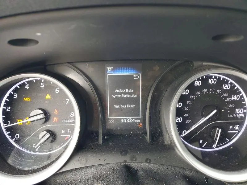 2022 TOYOTA CAMRY LE  