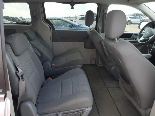 2010 CHRYSLER TOWN & COUNTRY TOURING  