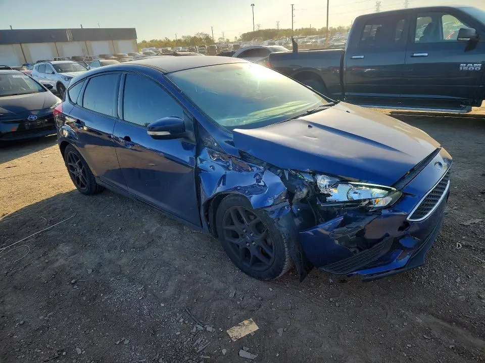 2016 FORD FOCUS SE  