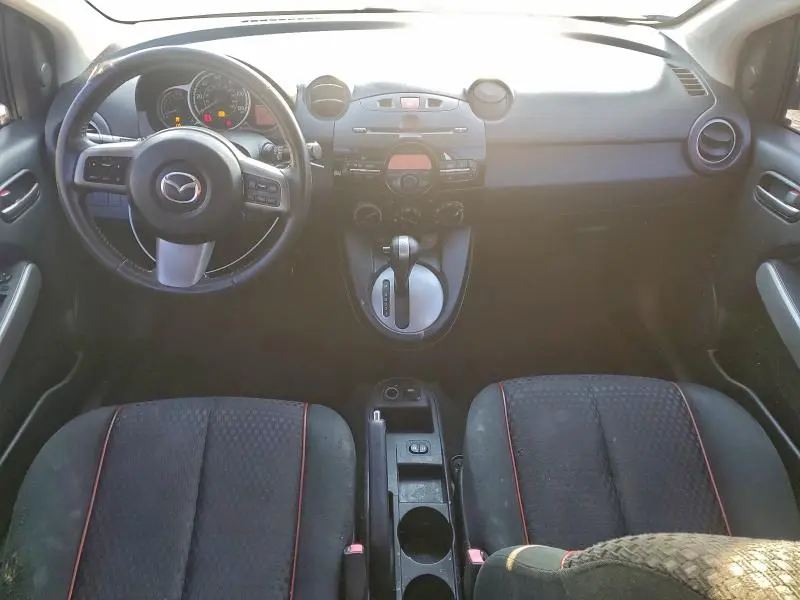 2013 MAZDA MAZDA2   
