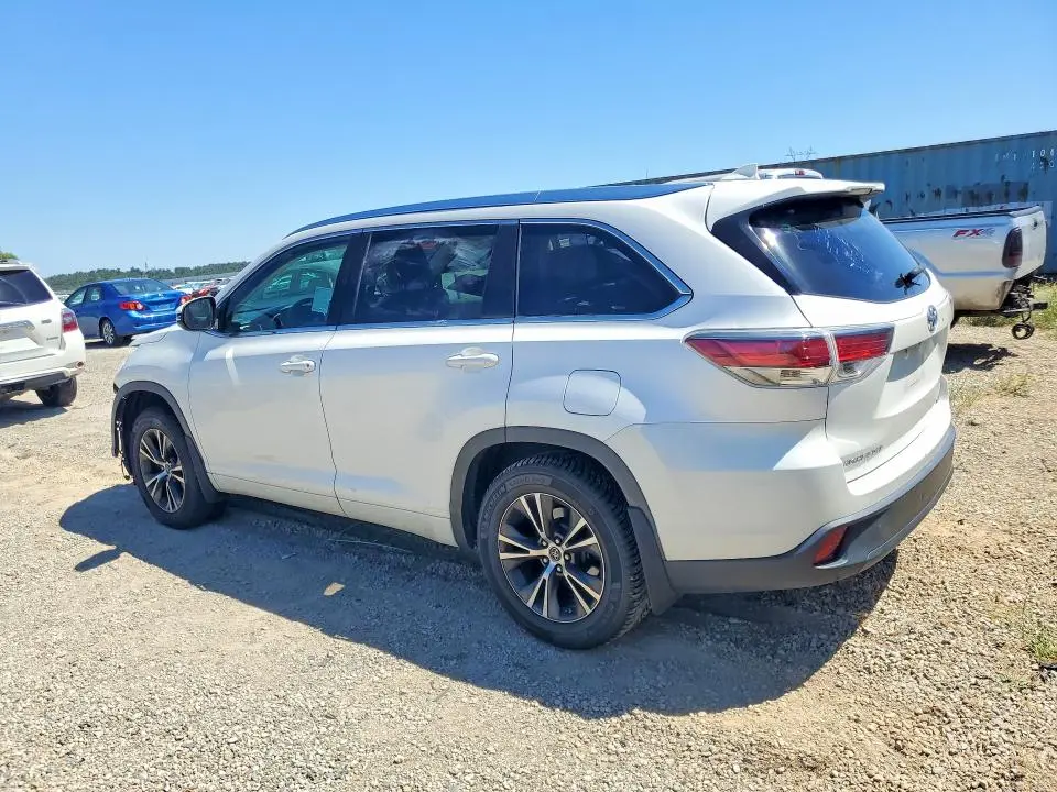 2016 TOYOTA HIGHLANDER XLE  