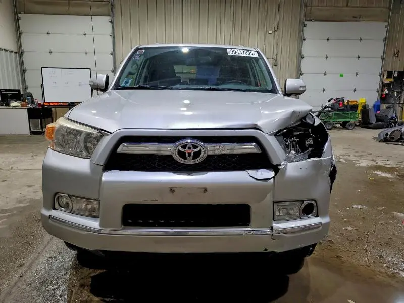 2010 TOYOTA 4RUNNER SR5  