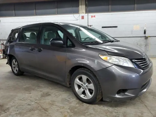 2013 TOYOTA SIENNA   