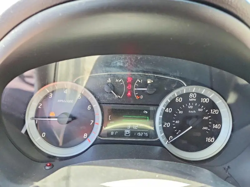 2015 NISSAN SENTRA SV  
