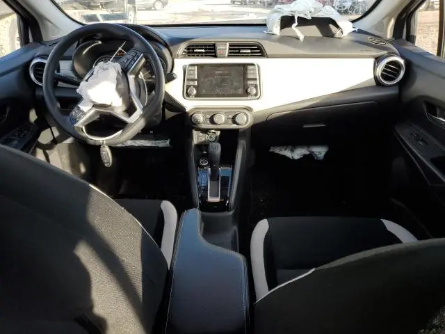 2022 NISSAN VERSA SV  