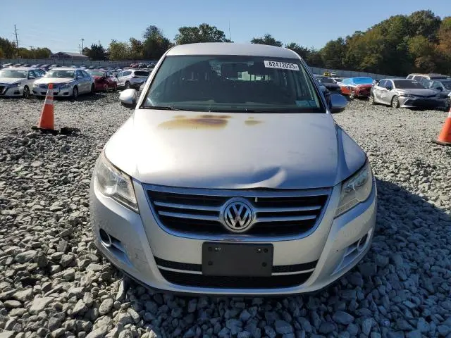 2011 VOLKSWAGEN TIGUAN S  