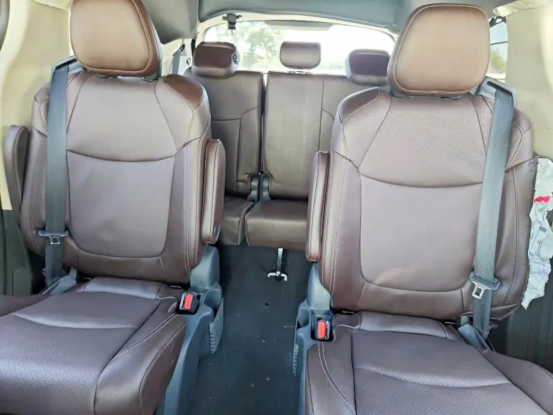 2023 TOYOTA SIENNA PLATINUM 7-PASSENGER  