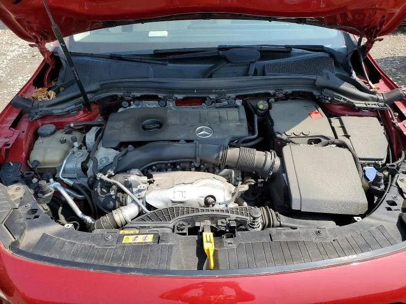 2021 MERCEDES-BENZ GLA 250 4MATIC  