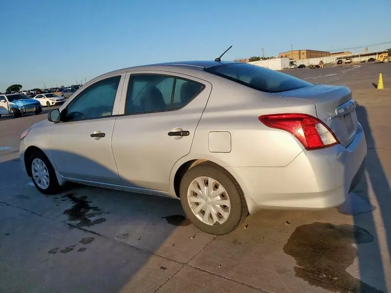 2015 NISSAN VERSA S  
