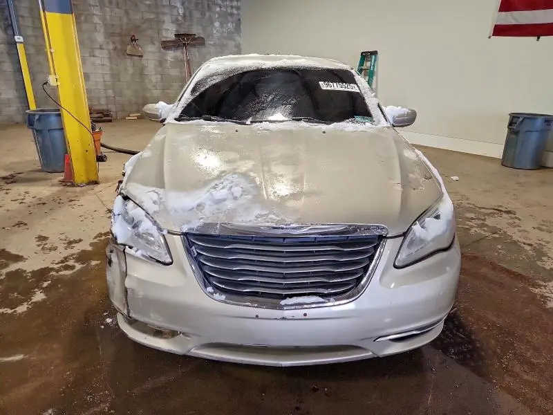 2014 CHRYSLER 200 LX  