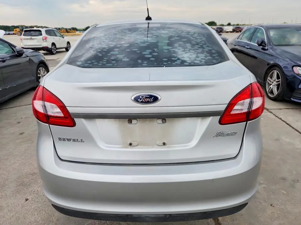 2012 FORD FIESTA S  