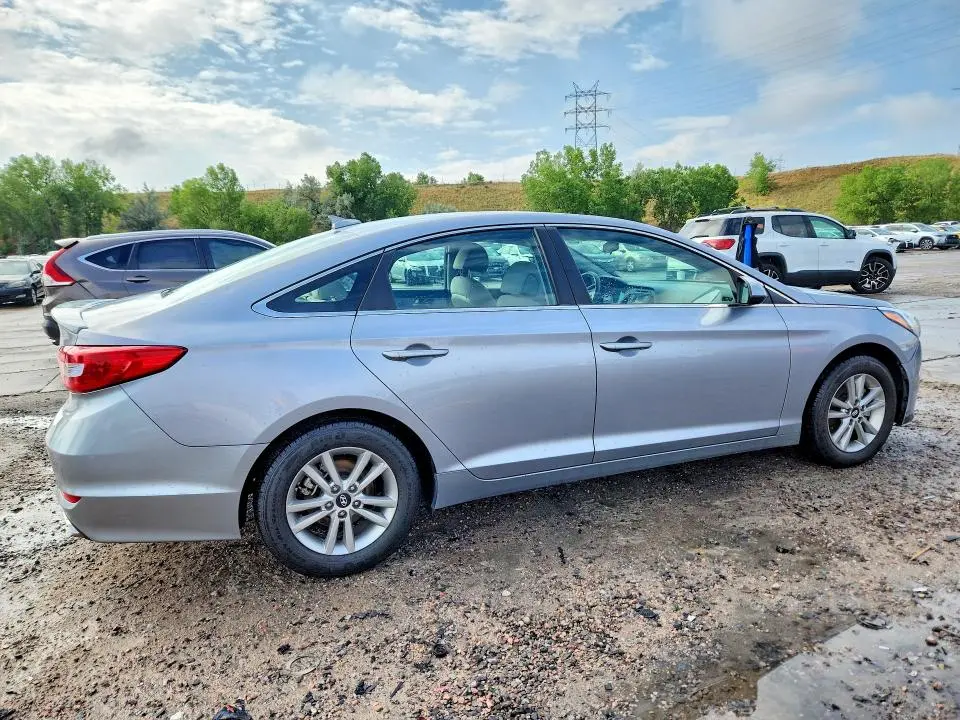 2017 HYUNDAI SONATA SE  