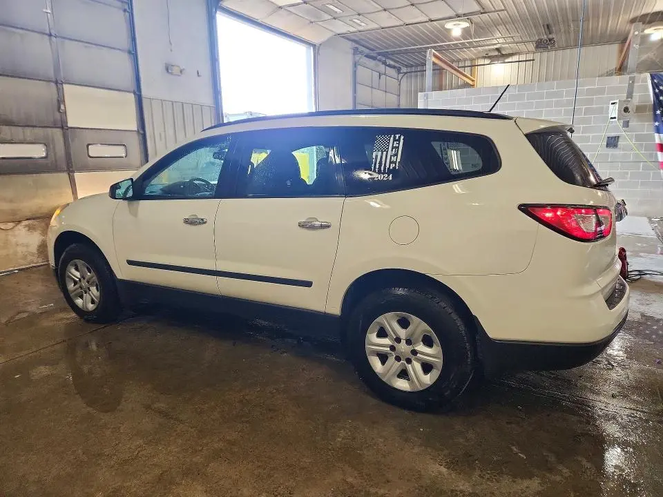 2014 CHEVROLET TRAVERSE LS  