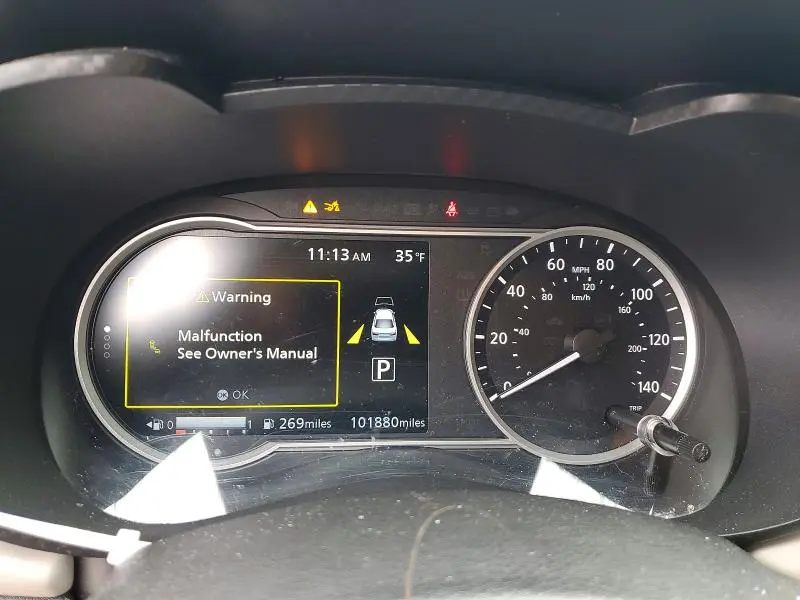 2020 NISSAN VERSA SV  