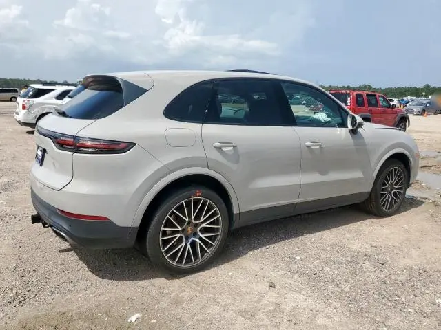2021 PORSCHE CAYENNE   