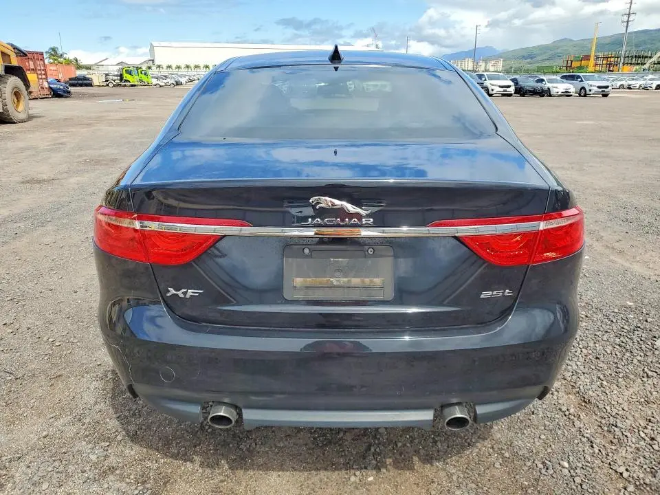 2018 JAGUAR XF PREMIUM  
