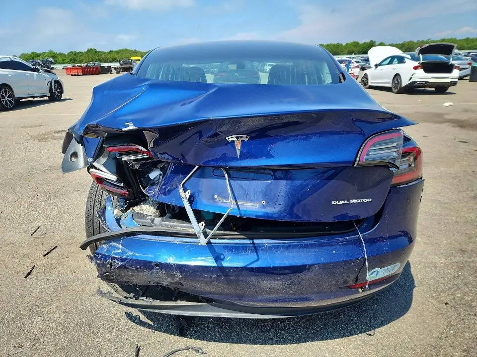 2018 TESLA MODEL 3   