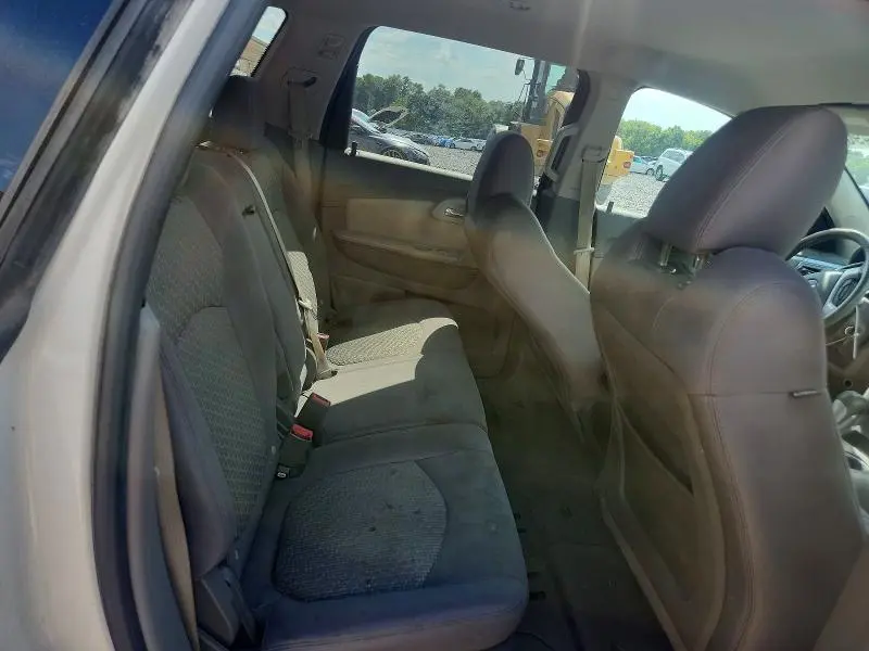 2010 CHEVROLET TRAVERSE LT  