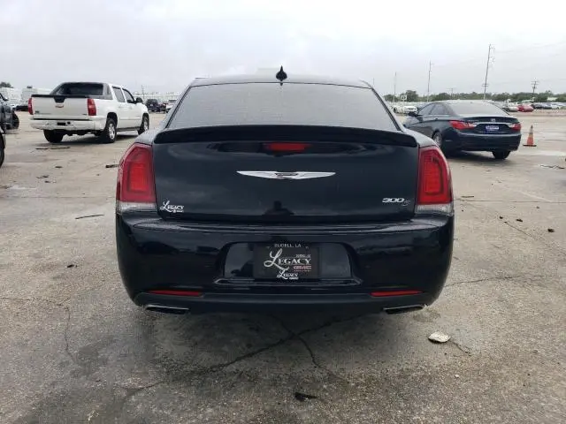 2018 CHRYSLER 300 S  