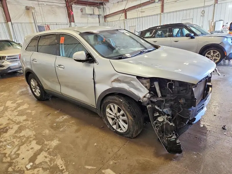 2020 KIA SORENTO S  
