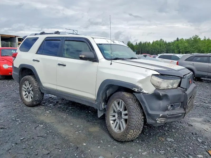 2013 TOYOTA 4RUNNER SR5  