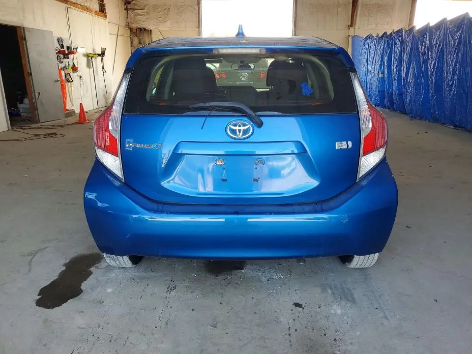 2015 TOYOTA PRIUS C TWO  
