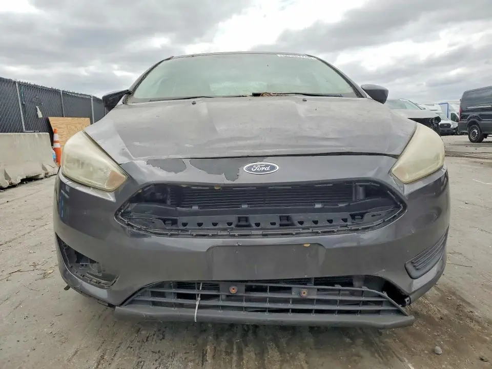 2018 FORD FOCUS SE  