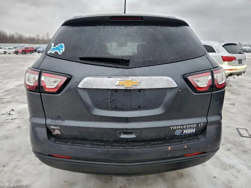2013 CHEVROLET TRAVERSE LT  