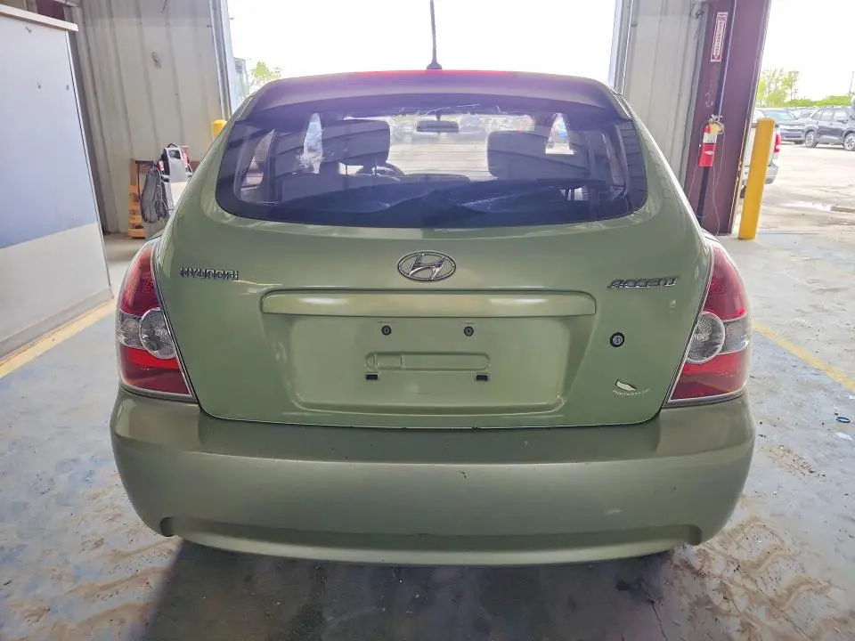 2011 HYUNDAI ACCENT GL  