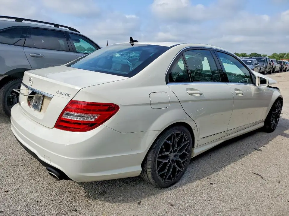 2012 MERCEDES-BENZ C 300 4MATIC  