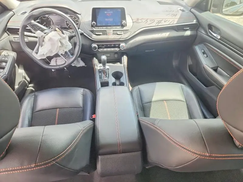 2022 NISSAN ALTIMA SR  