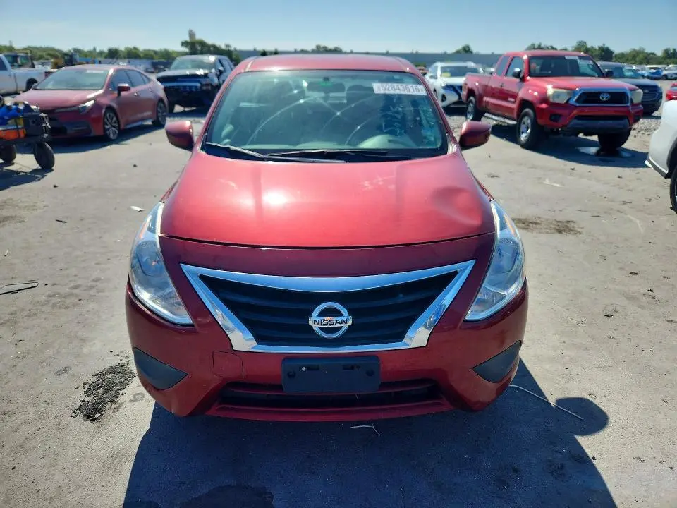2019 NISSAN VERSA SV  