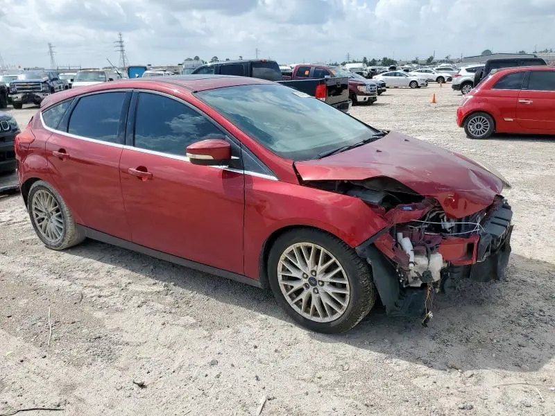 2014 FORD FOCUS TITANIUM  
