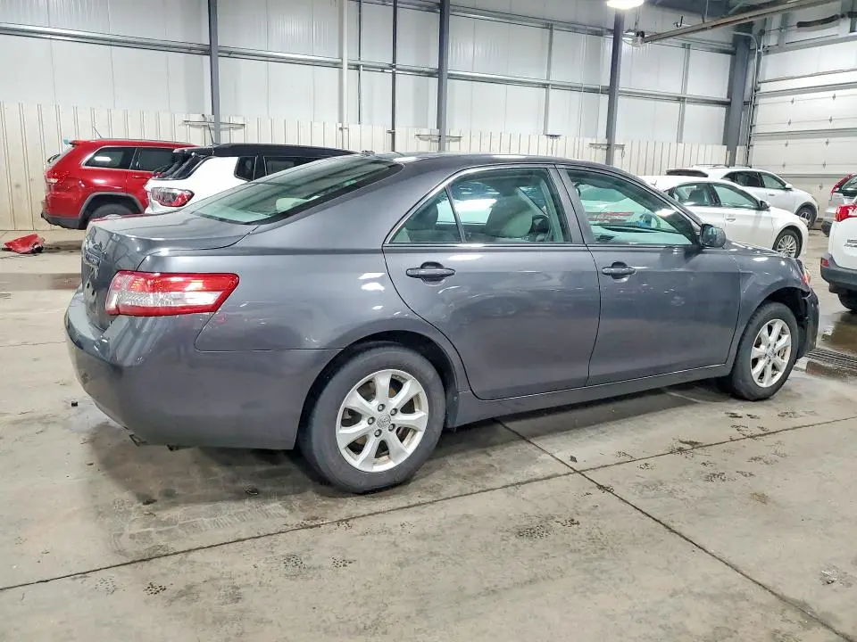 2011 TOYOTA CAMRY LE  