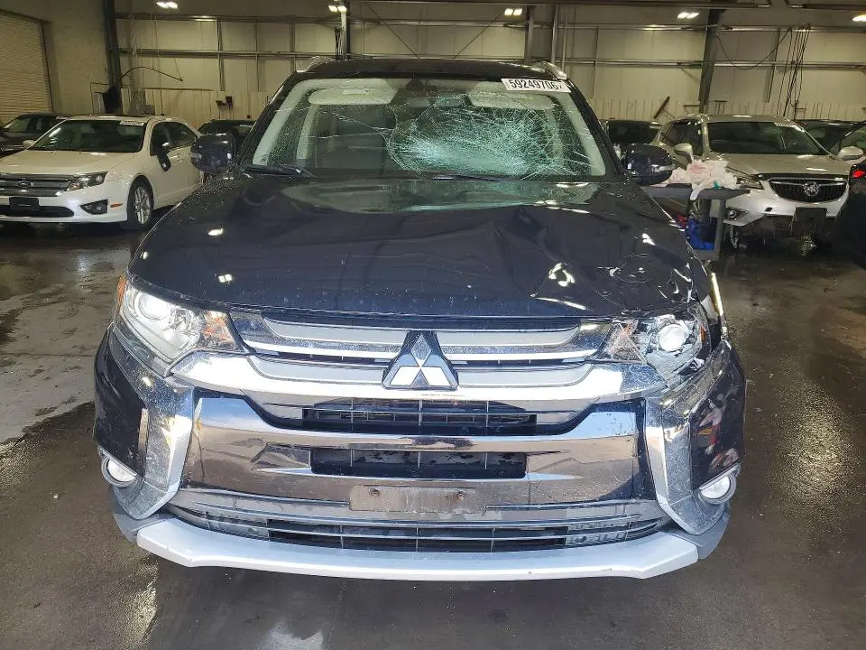 2017 MITSUBISHI OUTLANDER SE  