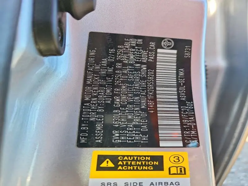2016 TOYOTA CAMRY LE  