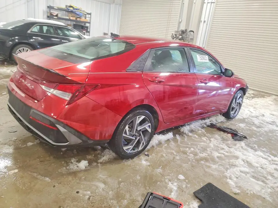 2025 HYUNDAI ELANTRA SEL SPORT  