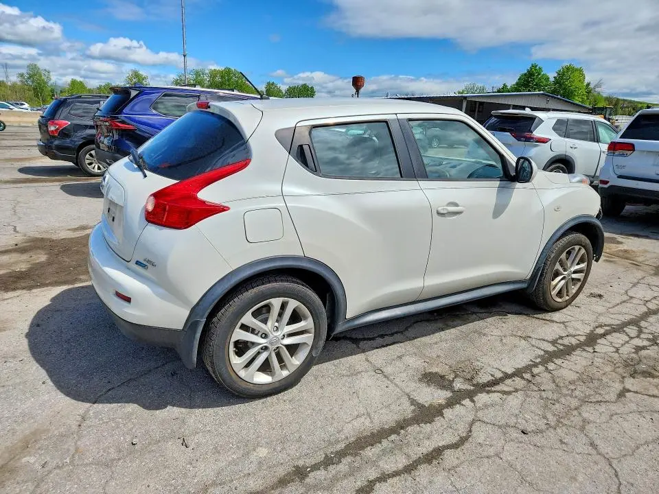 2014 NISSAN JUKE S  